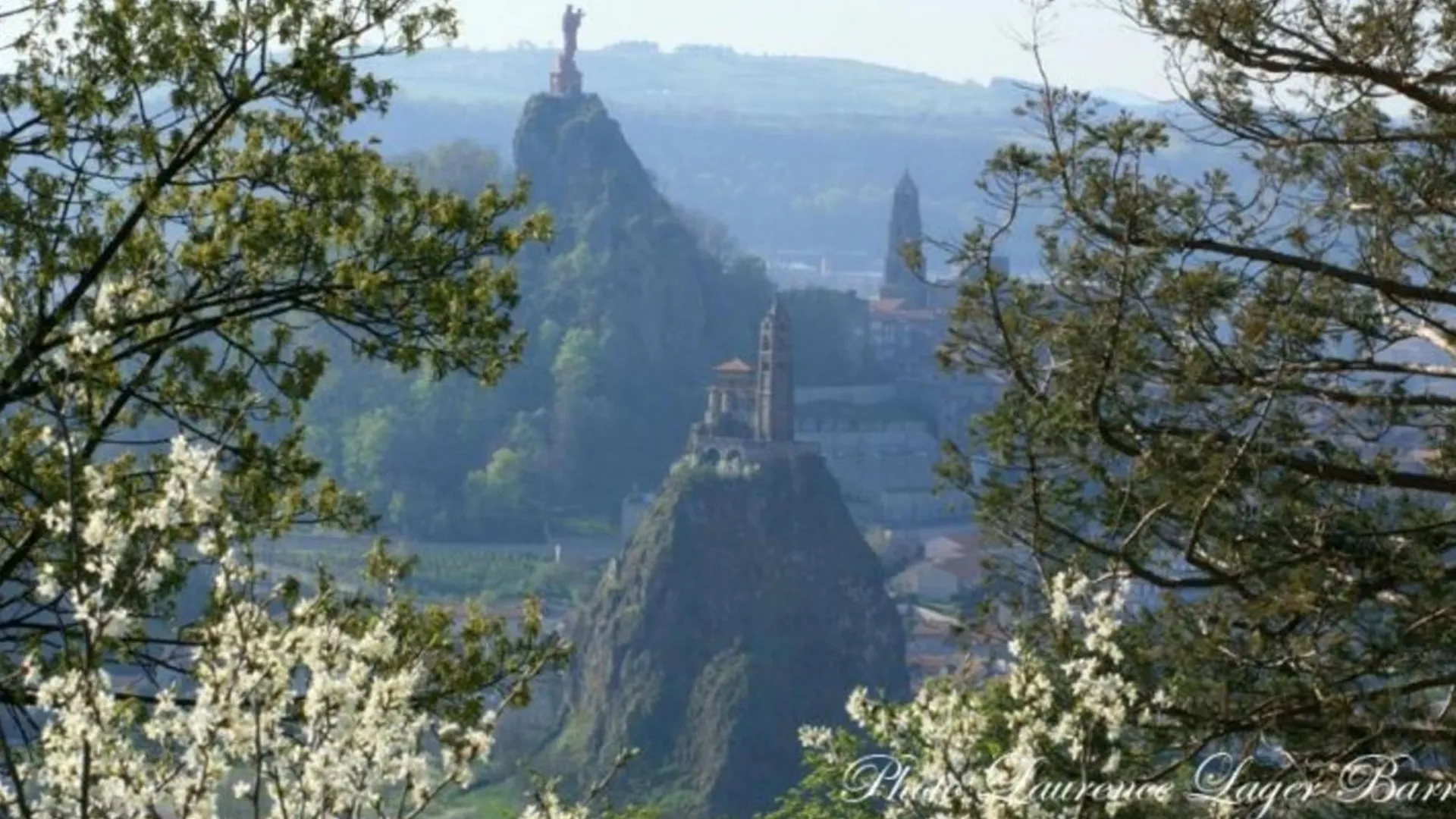 Holiday home Gite Independant Avec Cour Privative Pres De Lavoute-Chilhac Et Langeac - Fr-1-582-224 Ferrussac